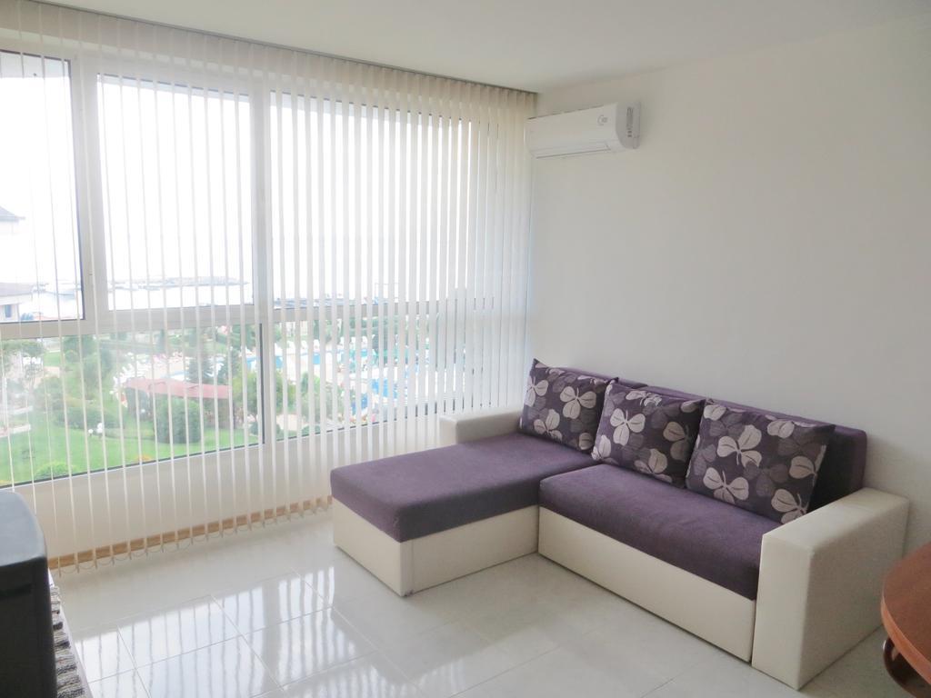 Holiday Apartment In Riviera Complex Sveti Vlas Room photo