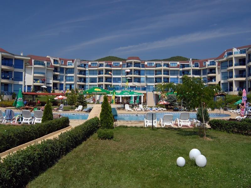 Holiday Apartment In Riviera Complex Sveti Vlas Exterior photo