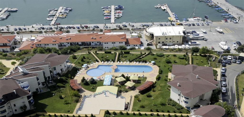 Holiday Apartment In Riviera Complex Sveti Vlas Exterior photo