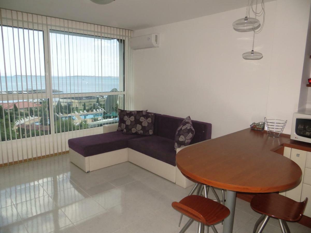 Holiday Apartment In Riviera Complex Sveti Vlas Exterior photo